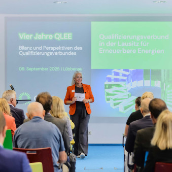 QLEE 27_klein QLEE 27_klein